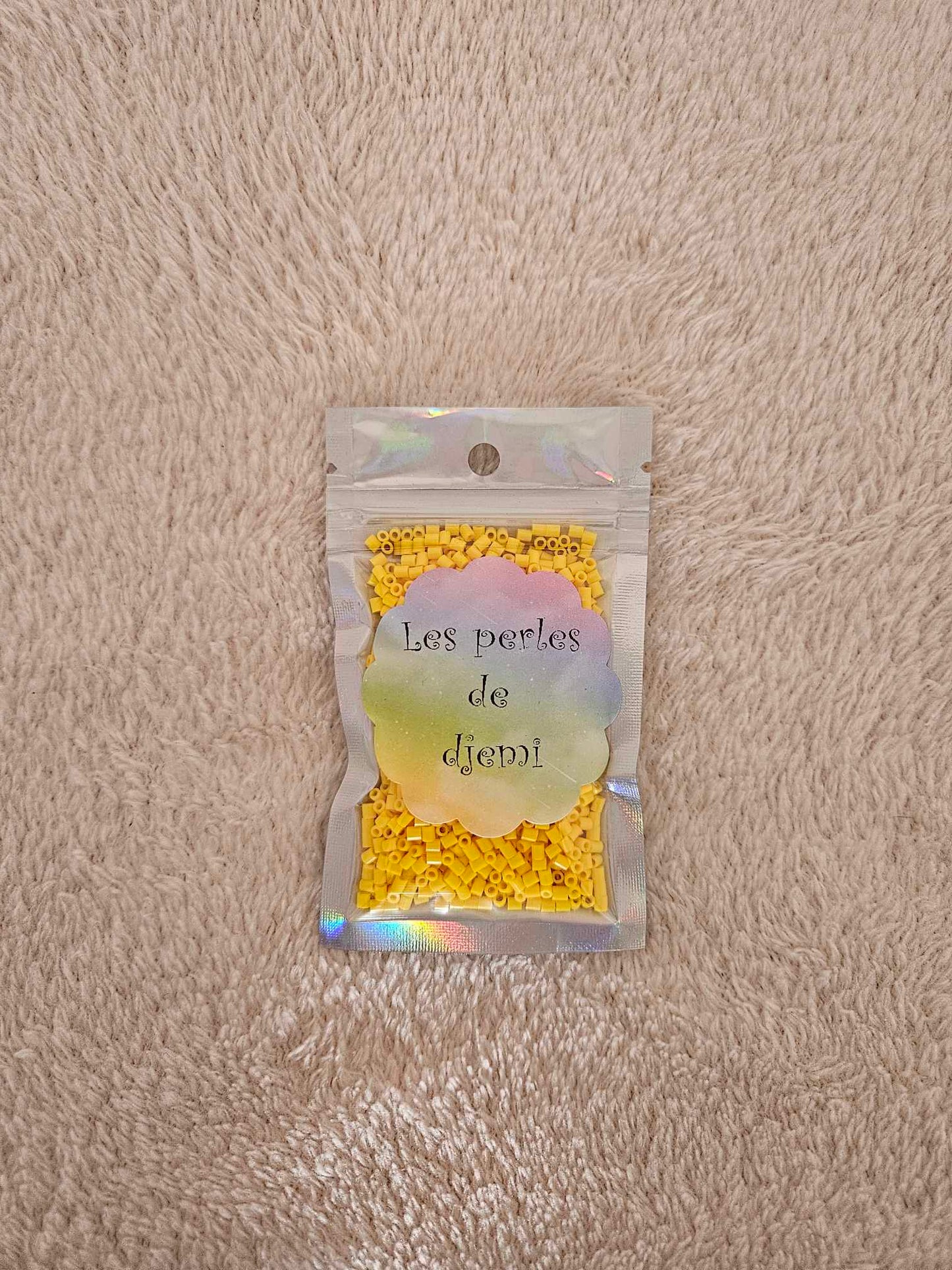 perles hama mini jaune