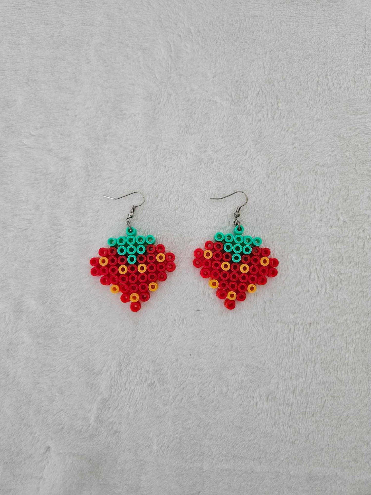 boucles d'oreilles fraise