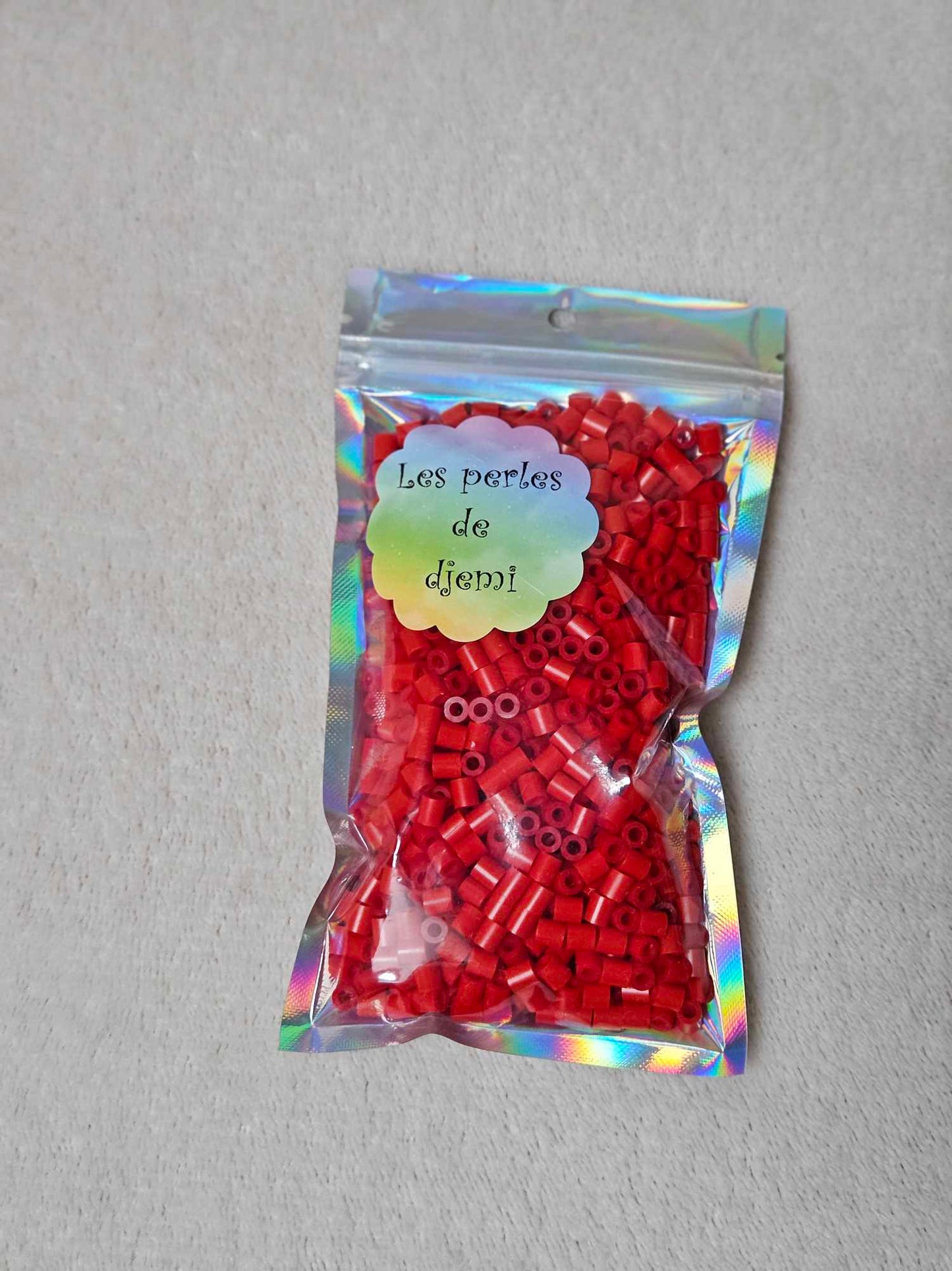 perles hama midi rouge